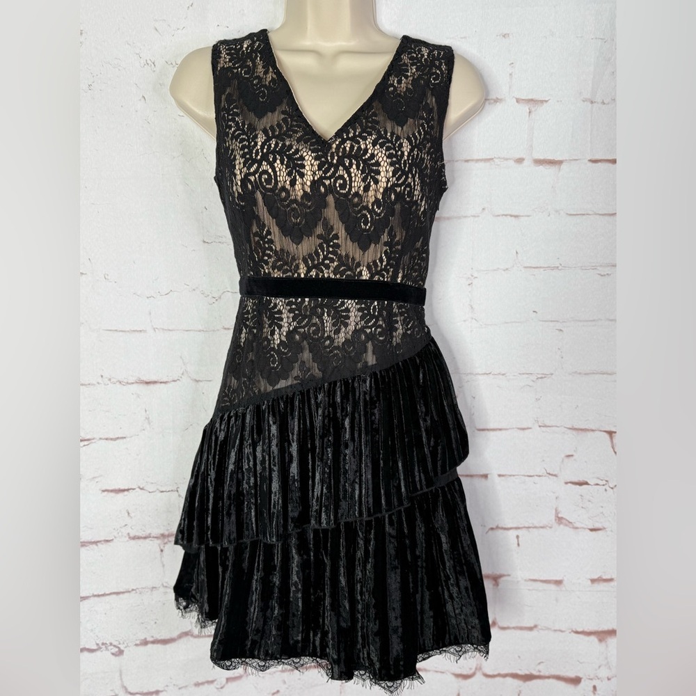 NEW ANTHROPOLOGIE FOXIEDOX Aurora S Black Lace & Velvet Ruffle Dress Size Small - Picture 14 of 15